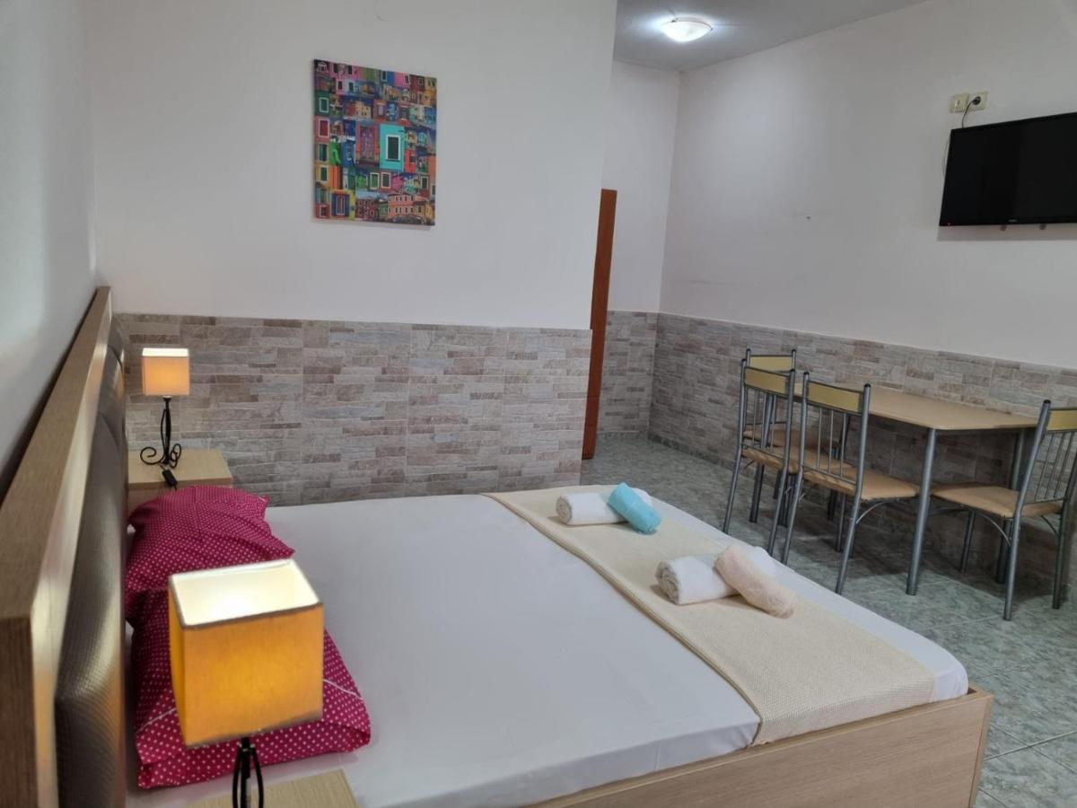 ميتامورفوسي Anna Christina Apartments المظهر الخارجي الصورة