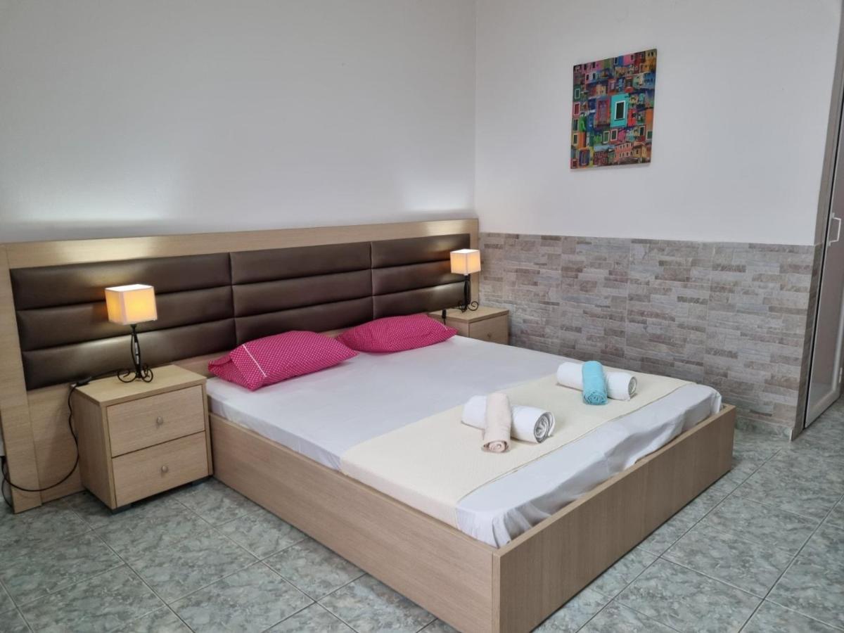 ميتامورفوسي Anna Christina Apartments المظهر الخارجي الصورة