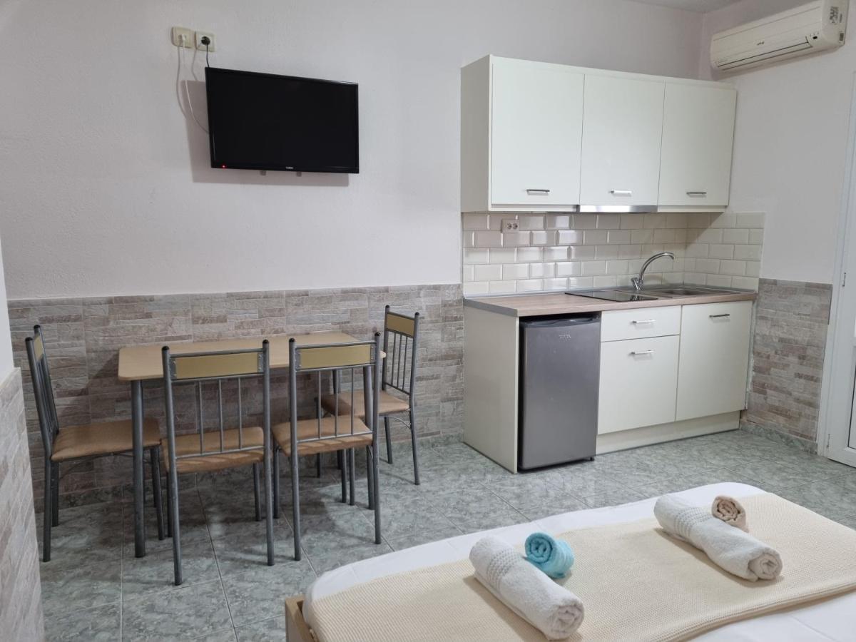 ميتامورفوسي Anna Christina Apartments المظهر الخارجي الصورة